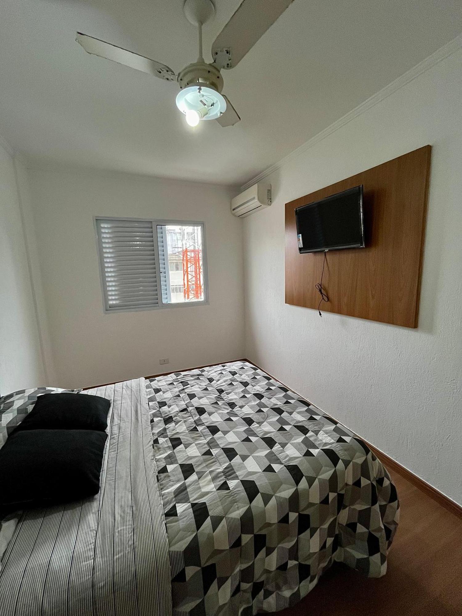 Apto Mobiliado Entre Tombo E Asturias - Guaruja Luaran gambar